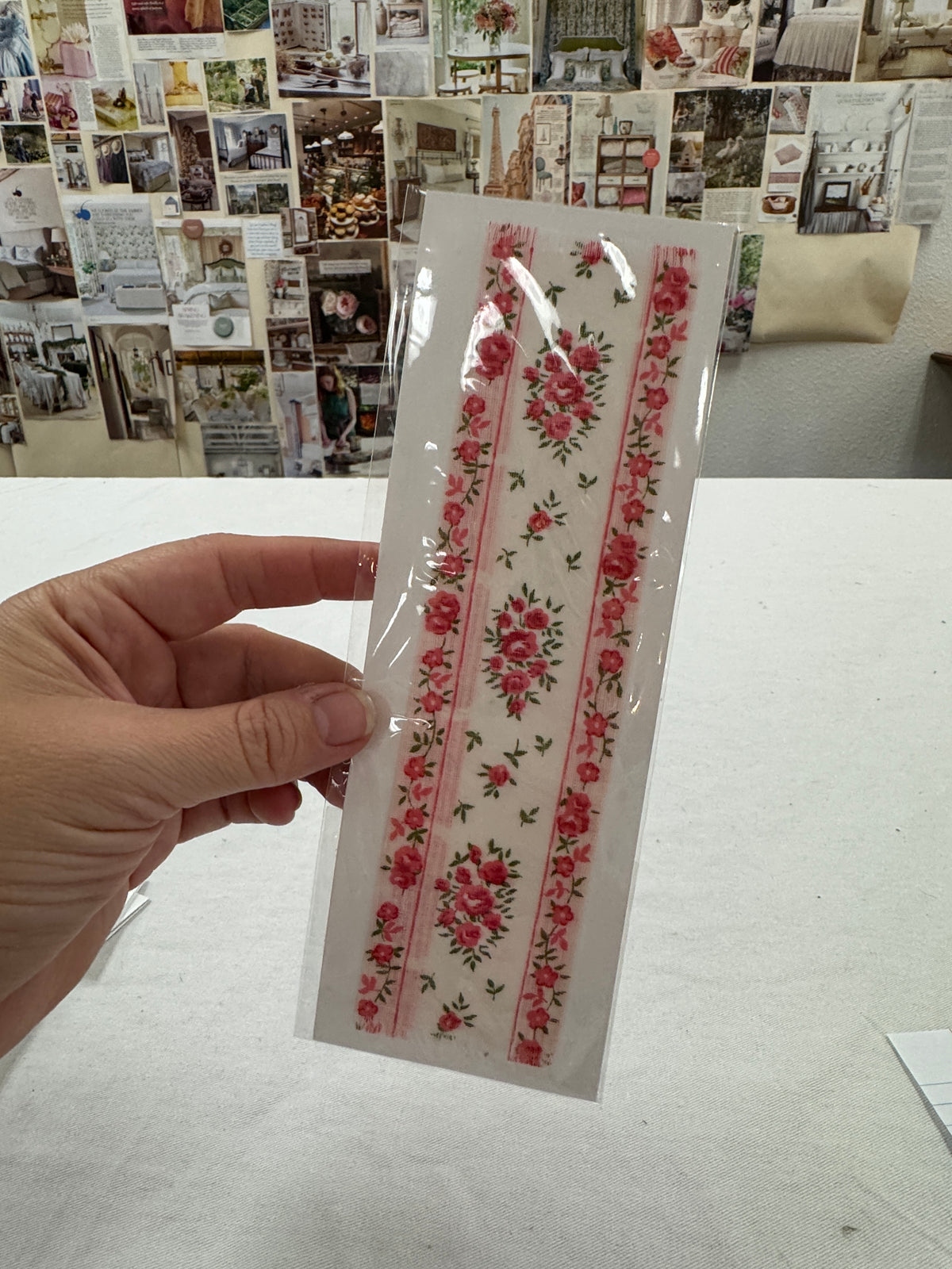 Table Runner Red Floral