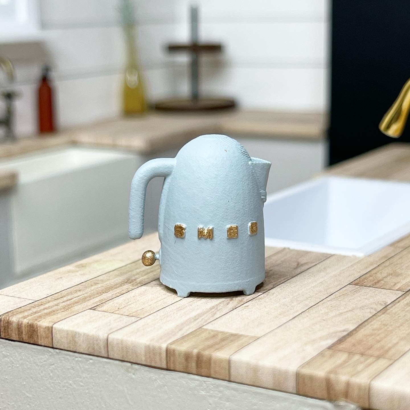 Blue & Gold Kettle