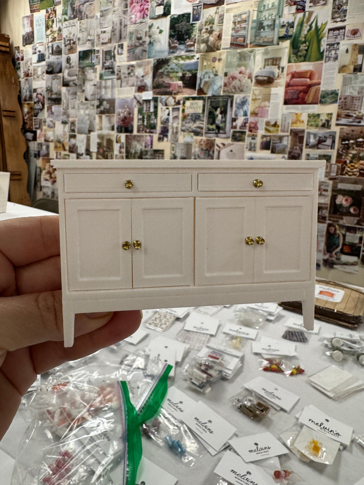 Dresser - White