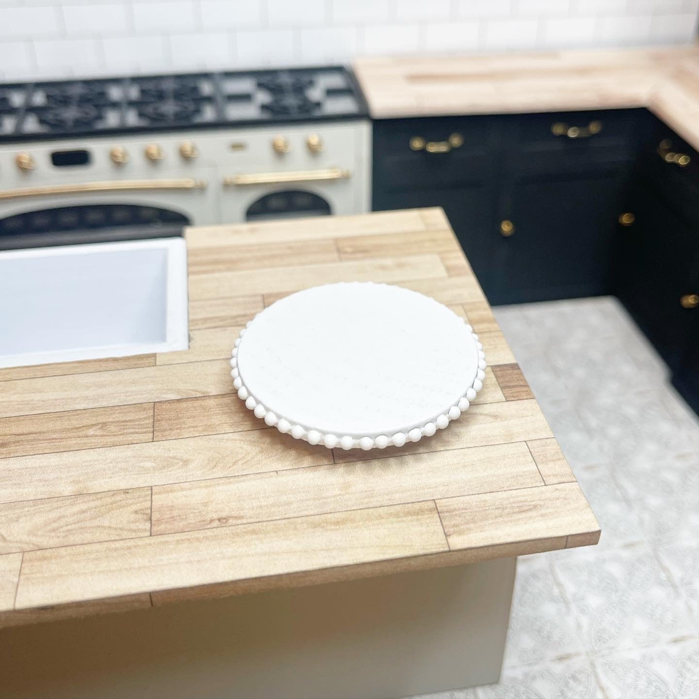 White Riser Stand