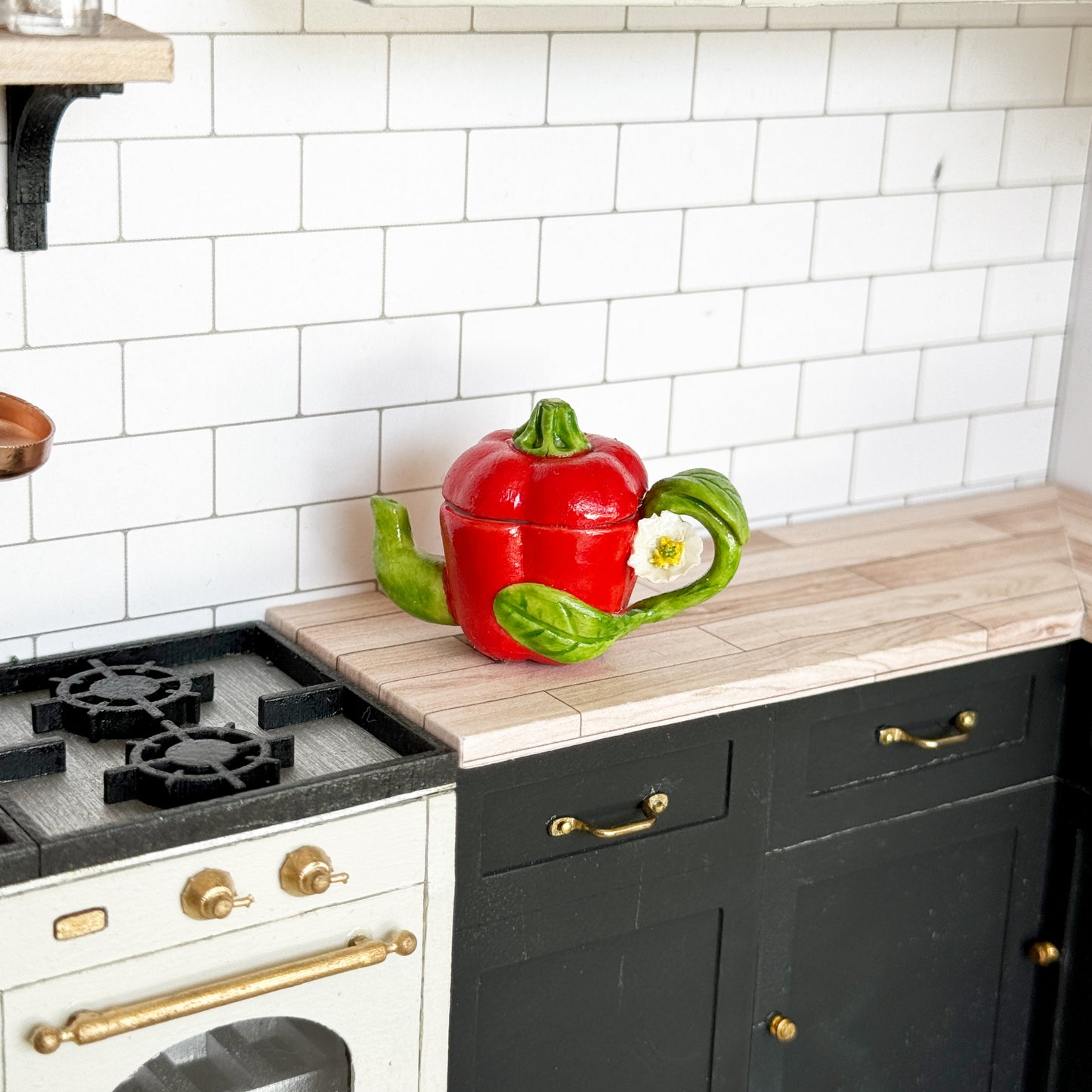 Bell Pepper Tea Pot