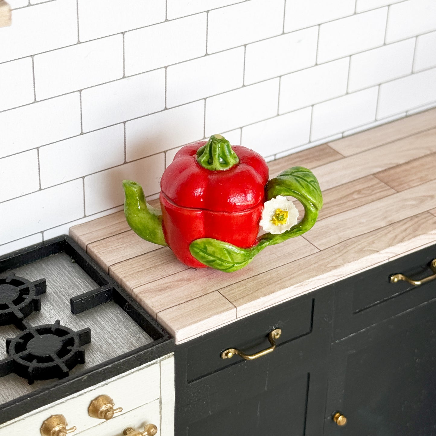 Bell Pepper Tea Pot