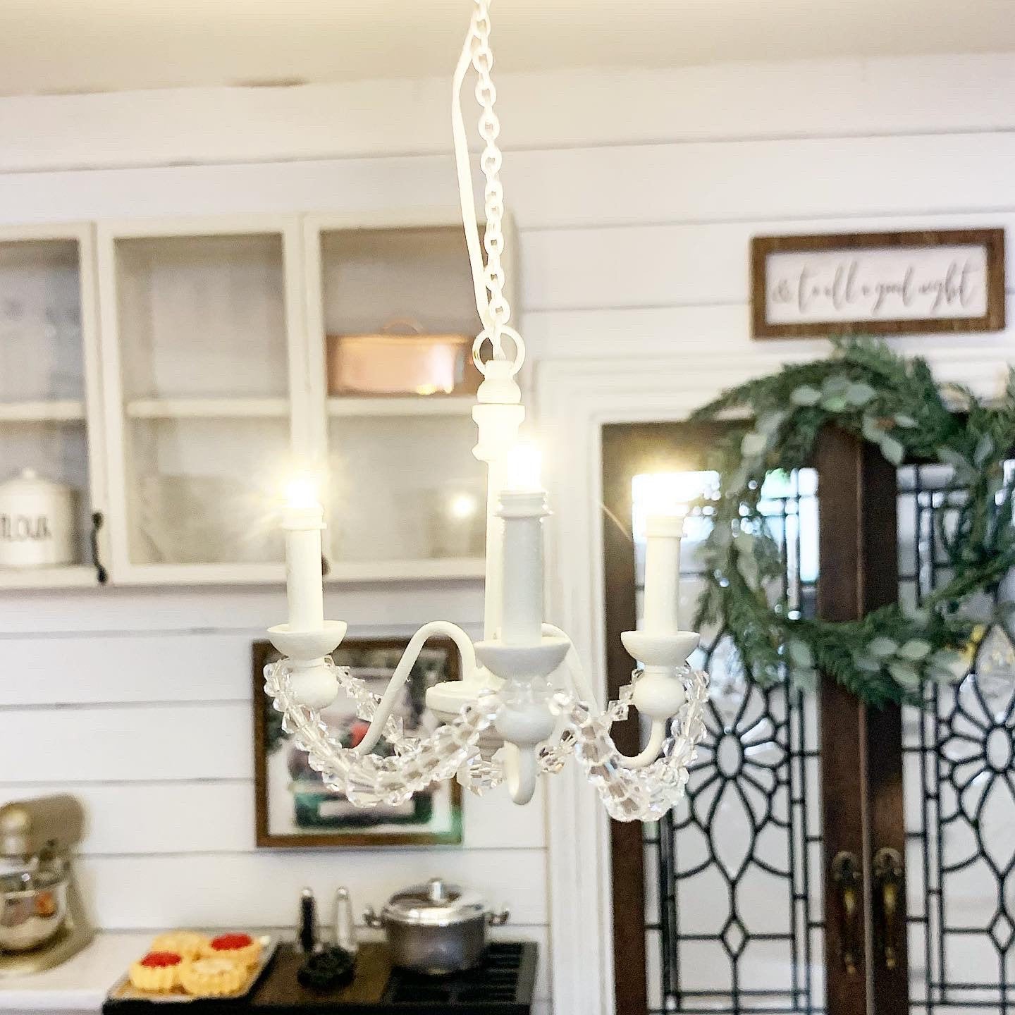 Chandelier, Battery Operated