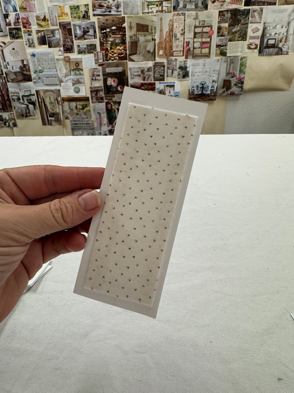 Table Runner Dots