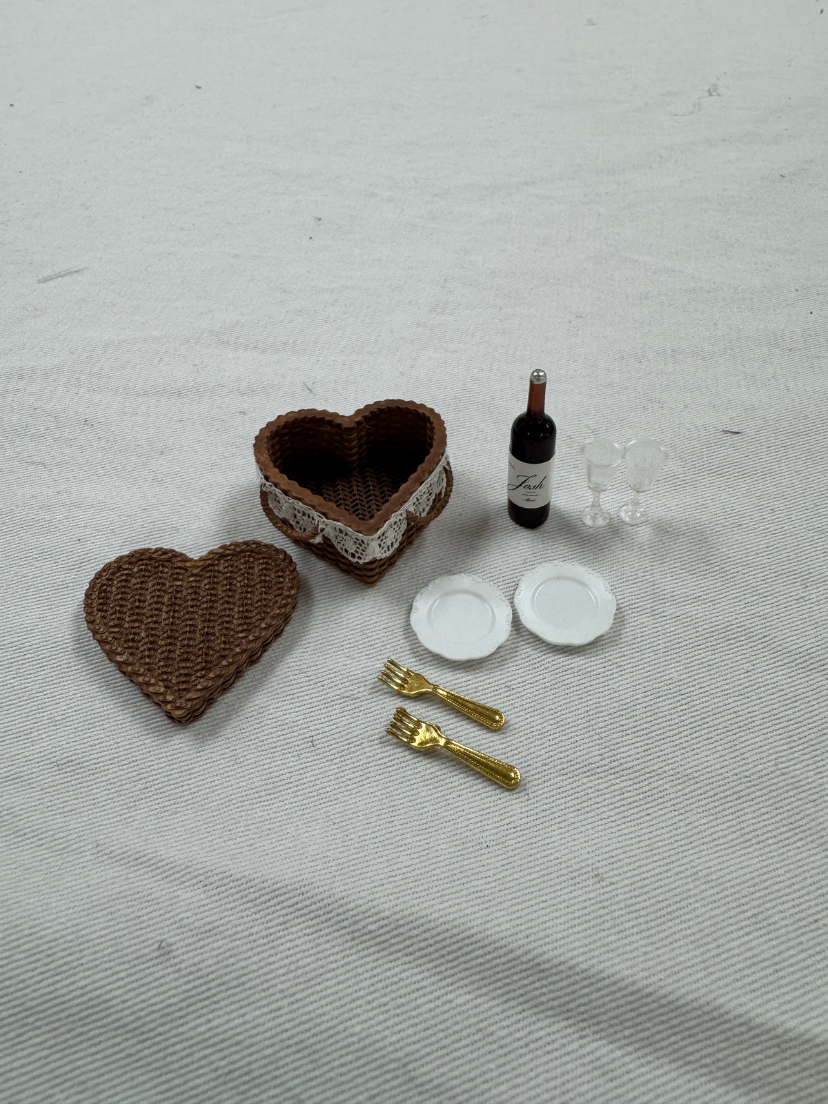 Heart Picnic Basket Set