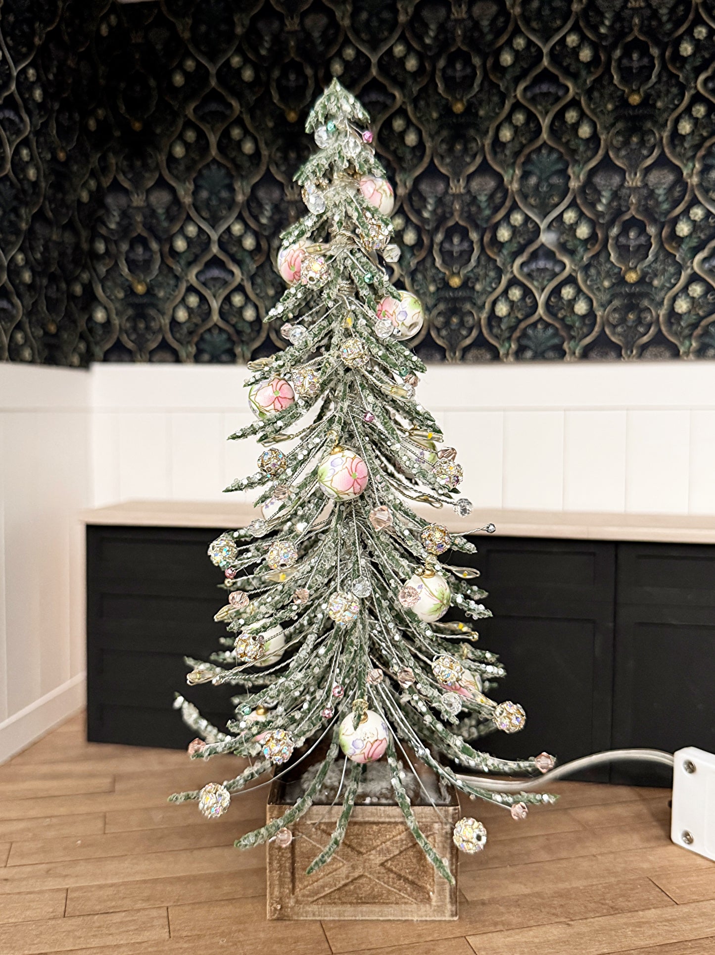 Christmas Tree - Floral