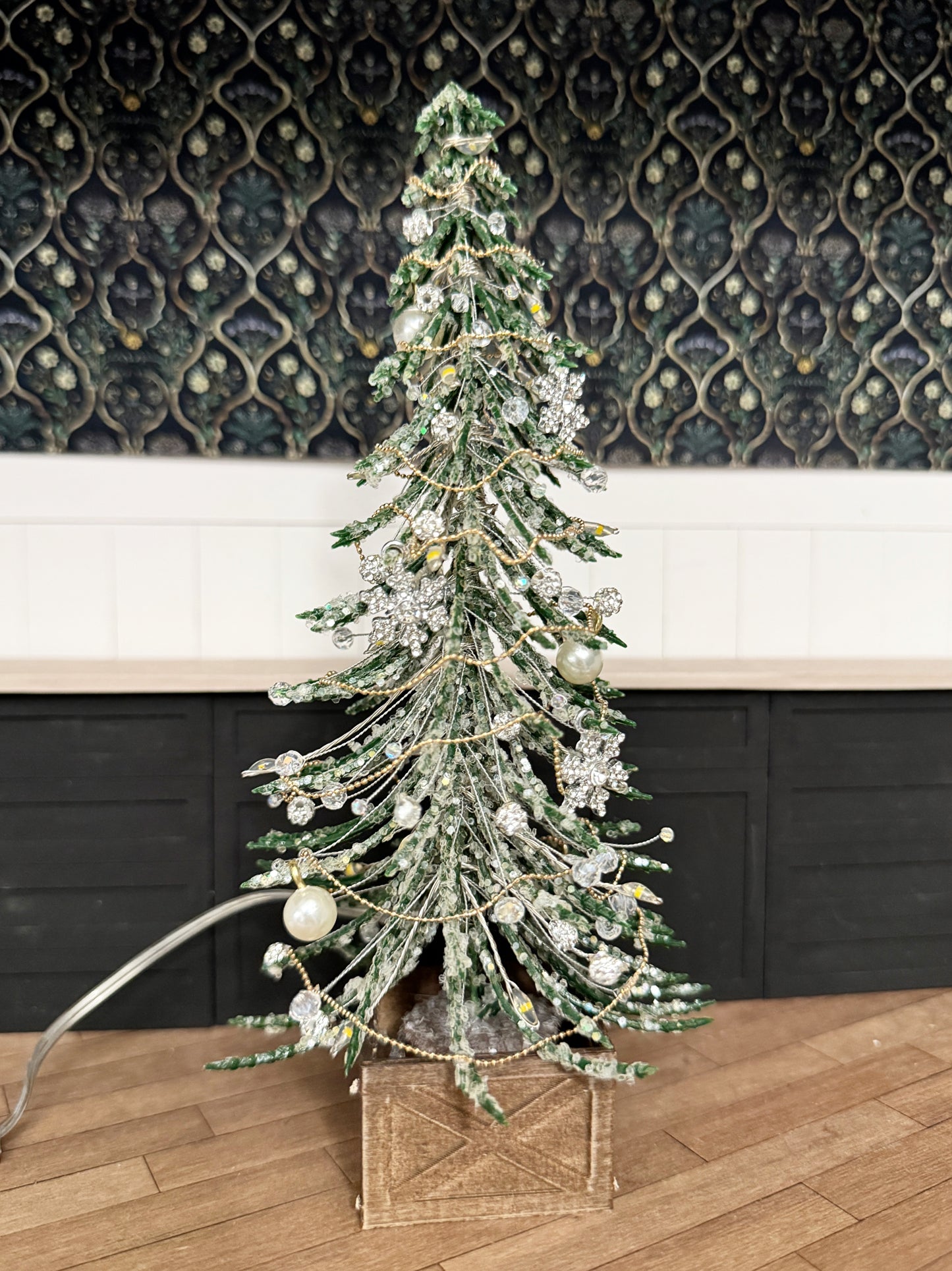 Christmas Tree - Snowflakes