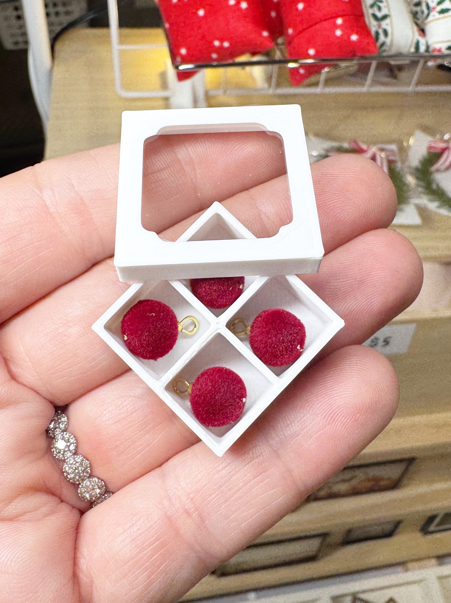 Ornament Set Red Flocked