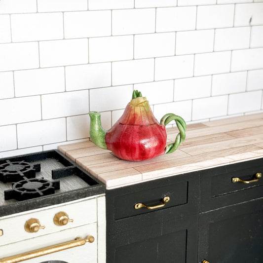 Red Onion Tea Pot