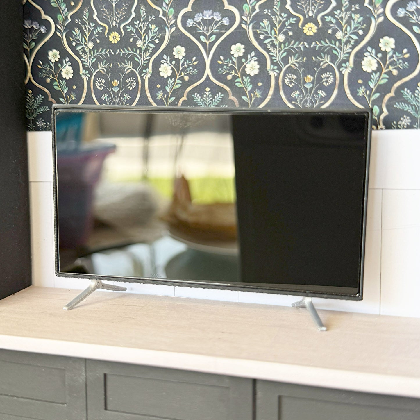Flat Screen TV