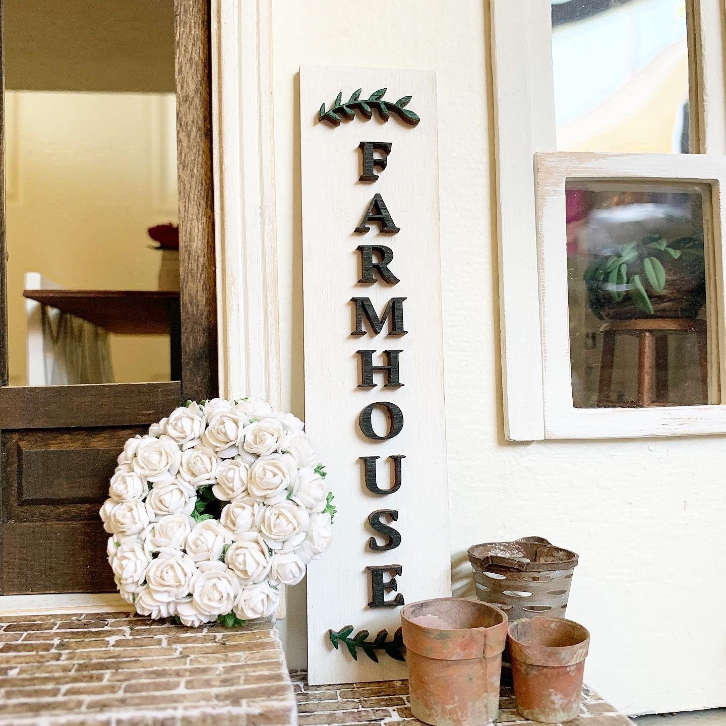 Farmhouse Porch Décor