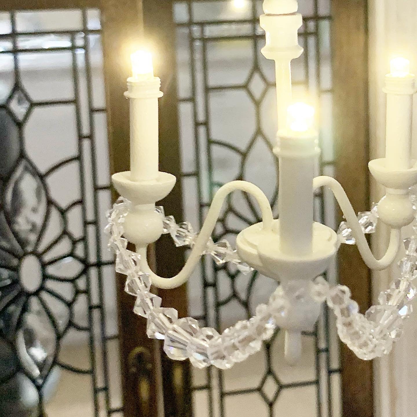 Chandelier, Battery Operated
