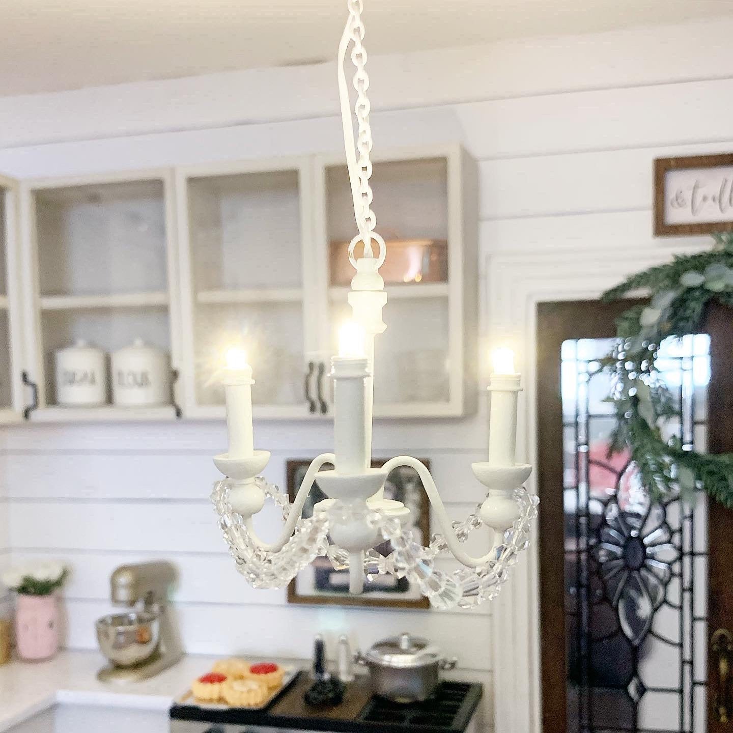 Chandelier, Battery Operated