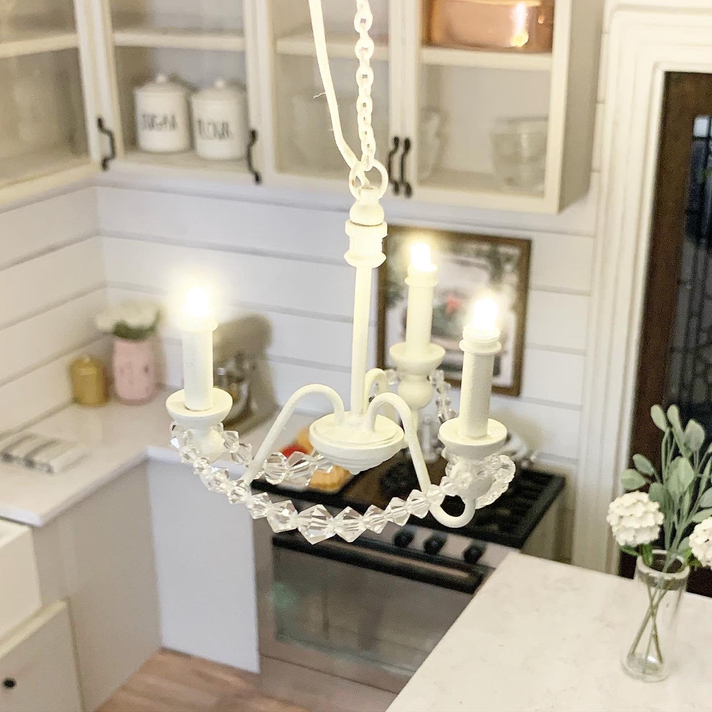 Chandelier, Battery Operated